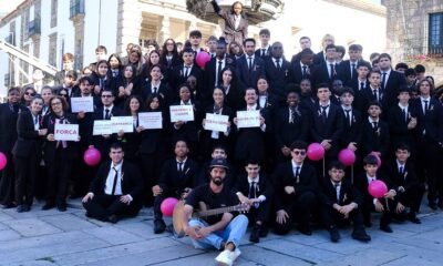 Estudantes distribuem "esperança" na luta contra o cancro da mama em viana do castelo