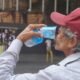 Hidratação de idosos exige atenção redobrada nos dias de calor, alerta geriatra do Iamspe