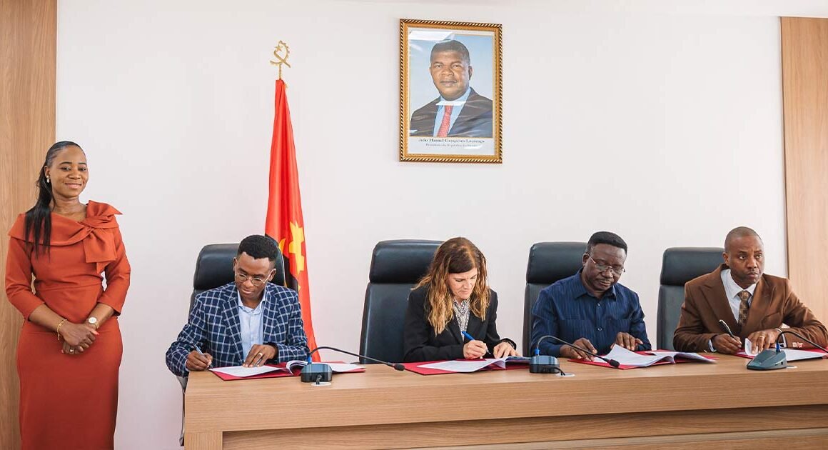 Grupo de guimarães vai construir escolas em angola com argila, madeira de paletes e alimentadas a energia solar