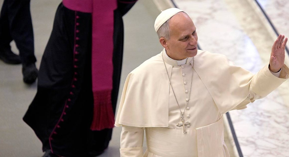 Montenegro diz que mundo precisa de "inspiração, tolerância e sensibilidade social" de papa leão xiv