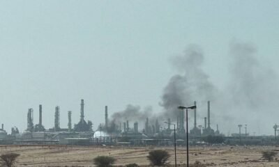 Chamas e fumo relatados em instalação de petrolífera perto de RiadeCréditos:Stringer / Reuters