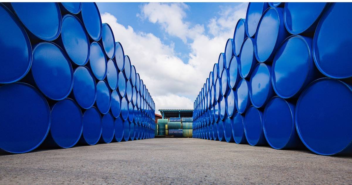 G7 vai libertar até 100 milhões de barris de petróleo para baixar preçosCréditos:Canva