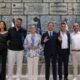 Pessoas comuns que se revelaram "heróis extraordinários": Israel distingue seis passageiros e capitão do voo da FlyDubaiCréditos:Ronen Zv...