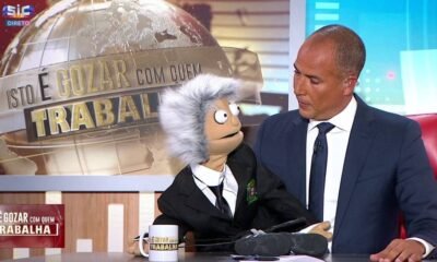 “Quem é que afinal assaltou o gabinete do Chega? Esqueçam o Murdoku, apresento-vos o Chegoku”Créditos:SIC