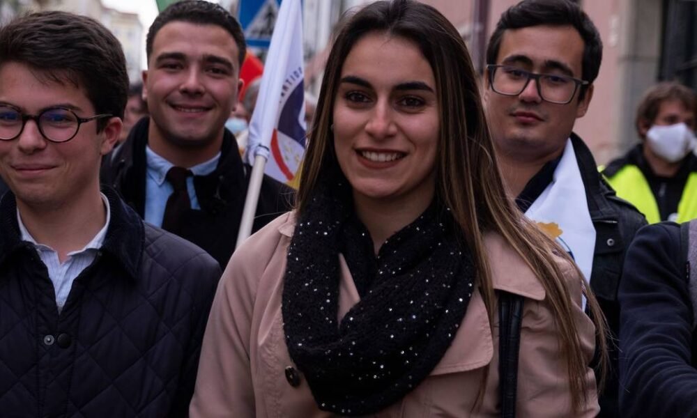 Rita Matias identificada pela PSP após invasão de estúdio da Rádio Universidade de CoimbraCréditos:NurPhoto