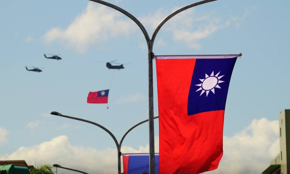 Exército de Taiwan inicia exercícios militares de 10 dias para simular invasão chinesaCréditos:Alberto Buzzola