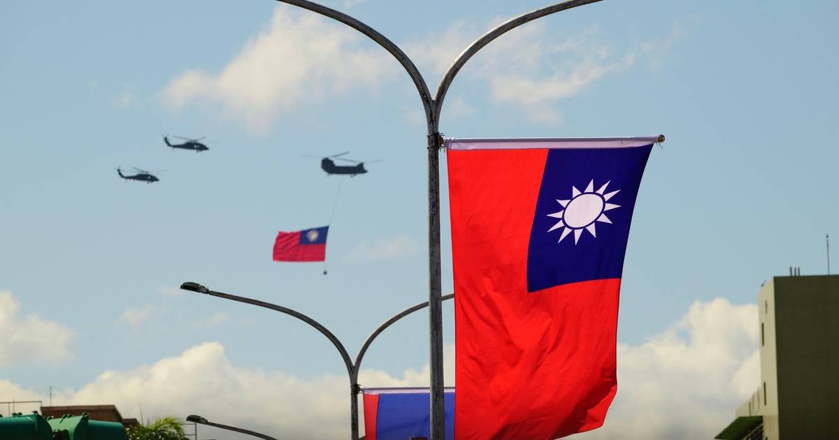 Exército de Taiwan inicia exercícios militares de 10 dias para simular invasão chinesaCréditos:Alberto Buzzola
