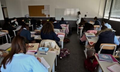 Professores afastados tinham condenações por crimes como abuso de menoresCréditos:José Carmo / Global Imagens