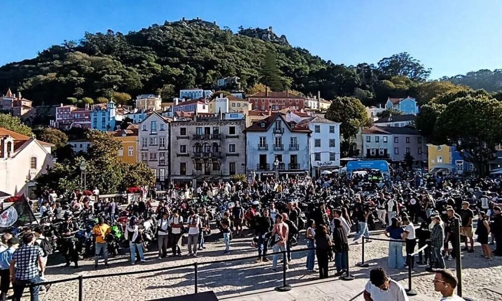 'invasão' de motards em apoio a piloto miguel oliveira