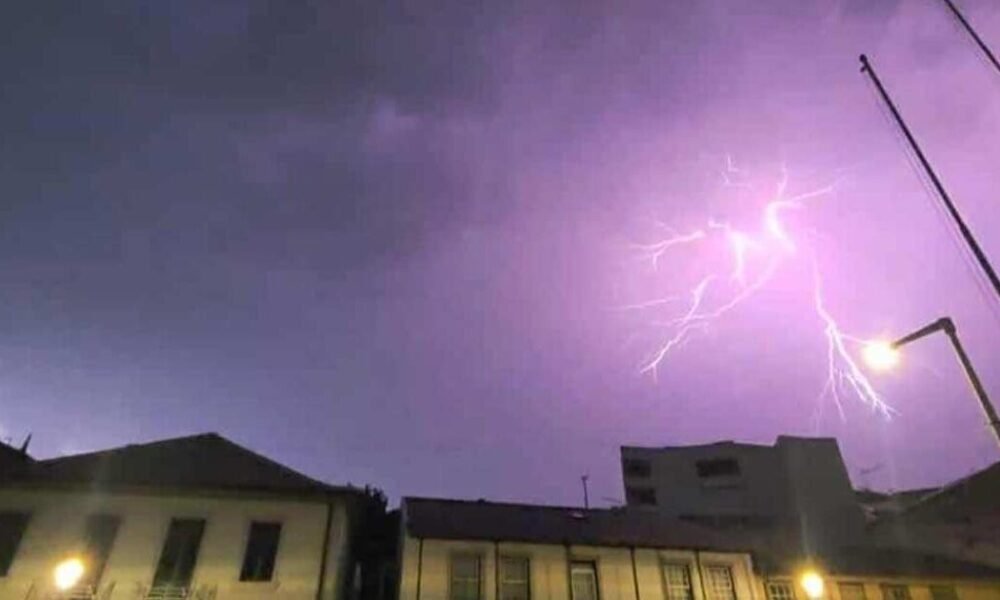Ainda pode vir trovoada e chuva forte para o interior do minho até final de domingo